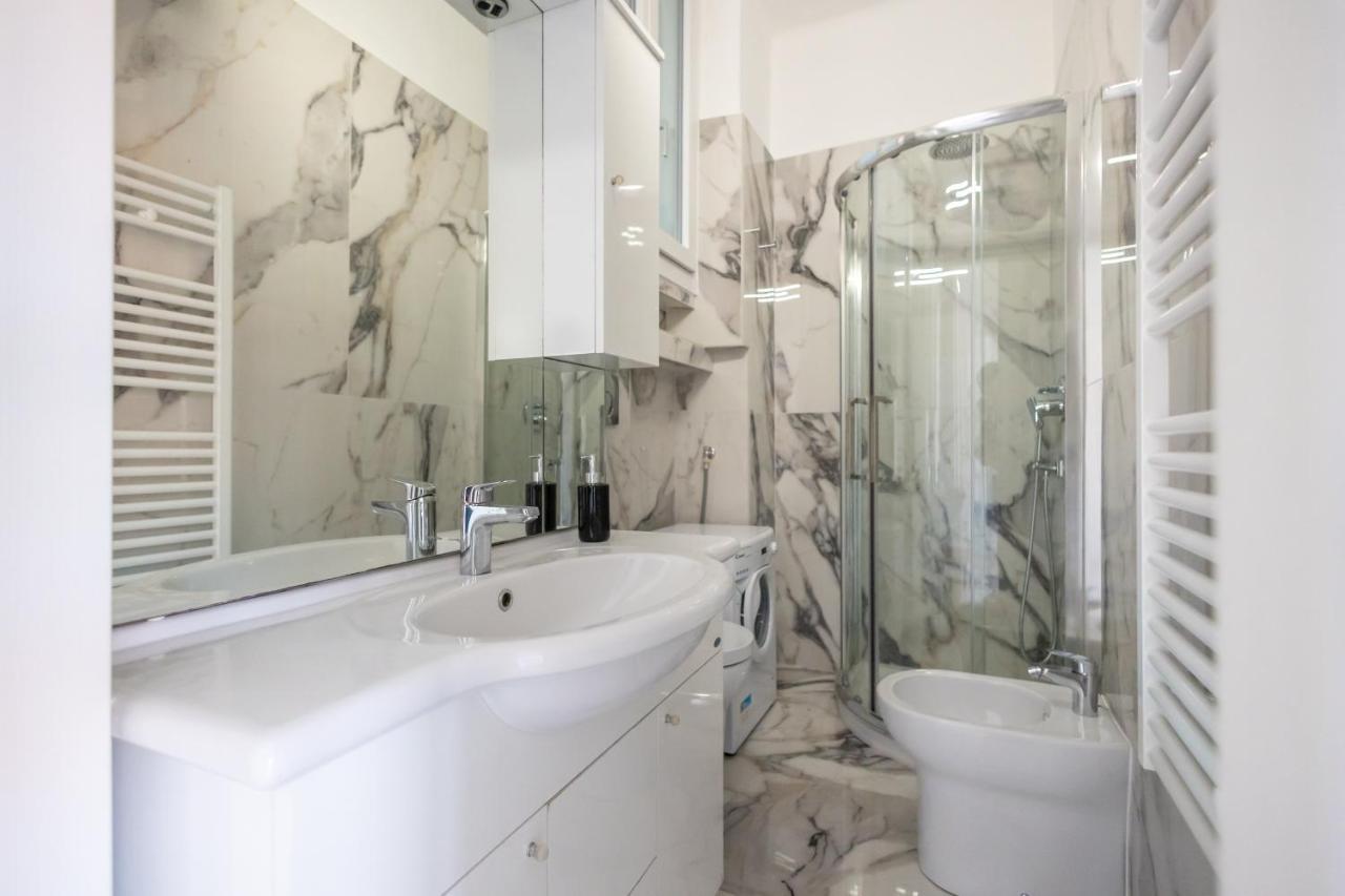 Casa Vacanza " La Rosa " Imperia Liguria 外观 照片