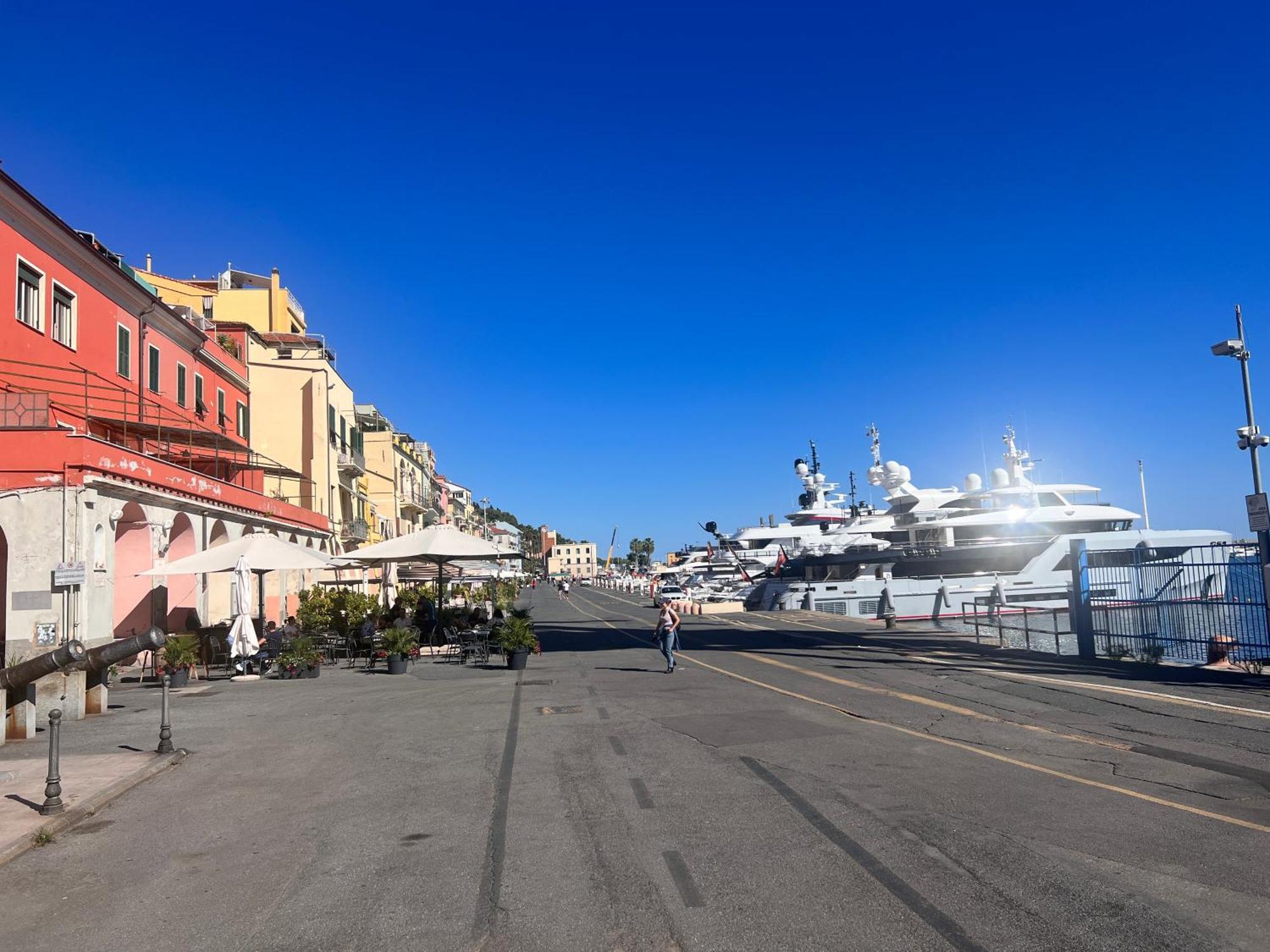 Casa Vacanza " La Rosa " Imperia Liguria 外观 照片